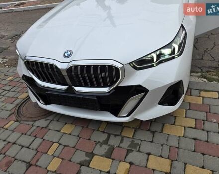 Белый БМВ i5, объемом двигателя 0 л и пробегом 3 тыс. км за 49999 $, фото 27 на Automoto.ua