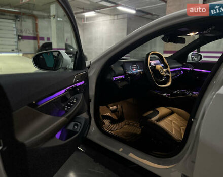 Белый БМВ i5, объемом двигателя 0 л и пробегом 7 тыс. км за 57000 $, фото 12 на Automoto.ua