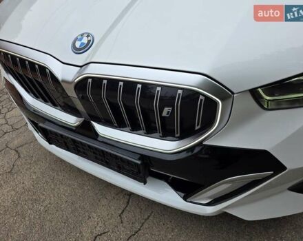 Белый БМВ i5, объемом двигателя 0 л и пробегом 3 тыс. км за 49999 $, фото 22 на Automoto.ua