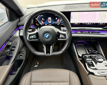 Белый БМВ i5, объемом двигателя 0 л и пробегом 12 тыс. км за 43999 $, фото 42 на Automoto.ua