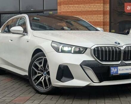 Белый БМВ i5, объемом двигателя 0 л и пробегом 11 тыс. км за 43999 $, фото 1 на Automoto.ua