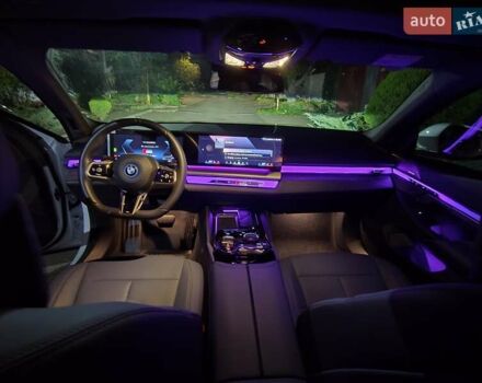 Белый БМВ i5, объемом двигателя 0 л и пробегом 3 тыс. км за 49999 $, фото 70 на Automoto.ua