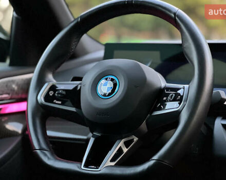 Черный БМВ i5, объемом двигателя 0 л и пробегом 32 тыс. км за 57000 $, фото 16 на Automoto.ua