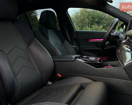 Черный БМВ i5, объемом двигателя 0 л и пробегом 32 тыс. км за 57000 $, фото 27 на Automoto.ua