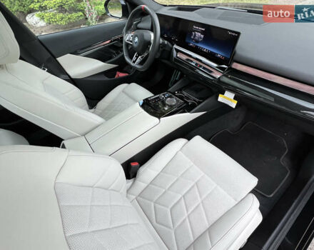 Черный БМВ i5, объемом двигателя 0 л и пробегом 1 тыс. км за 74000 $, фото 14 на Automoto.ua