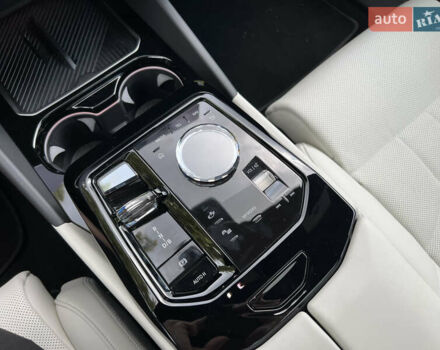 Черный БМВ i5, объемом двигателя 0 л и пробегом 1 тыс. км за 74000 $, фото 18 на Automoto.ua