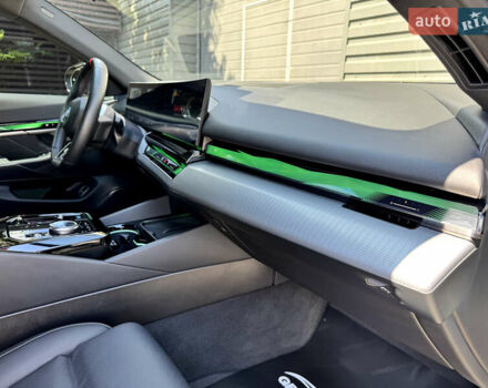 Чорний БМВ i5, об'ємом двигуна 0 л та пробігом 10 тис. км за 61900 $, фото 30 на Automoto.ua