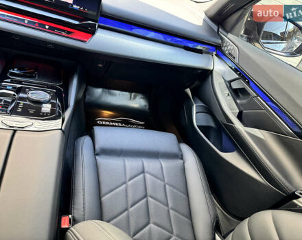 Чорний БМВ i5, об'ємом двигуна 0 л та пробігом 10 тис. км за 61900 $, фото 21 на Automoto.ua