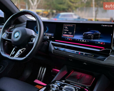 Черный БМВ i5, объемом двигателя 0 л и пробегом 32 тыс. км за 57000 $, фото 26 на Automoto.ua