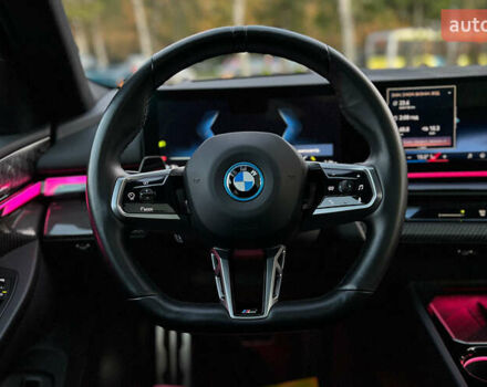 Черный БМВ i5, объемом двигателя 0 л и пробегом 32 тыс. км за 57000 $, фото 11 на Automoto.ua