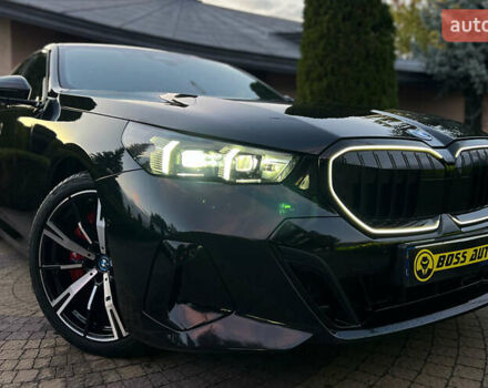Черный БМВ i5, объемом двигателя 0 л и пробегом 32 тыс. км за 57000 $, фото 32 на Automoto.ua