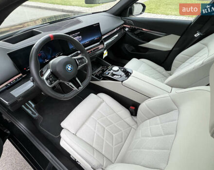 Черный БМВ i5, объемом двигателя 0 л и пробегом 1 тыс. км за 74000 $, фото 10 на Automoto.ua