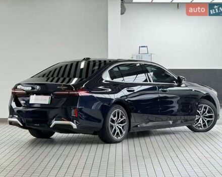 БМВ i5 2025 в Кропивницком (Кировограде) на Automoto.ua Черный БМВ i5, объемом двигателя 0 л и пробегом 3 тыс. км за 49899 $, фото 3 на Automoto.ua