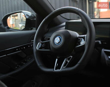 Черный БМВ i5, объемом двигателя 0 л и пробегом 1 тыс. км за 69700 $, фото 19 на Automoto.ua