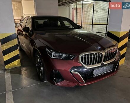 Красный БМВ i5, объемом двигателя 0 л и пробегом 12 тыс. км за 47500 $, фото 2 на Automoto.ua
