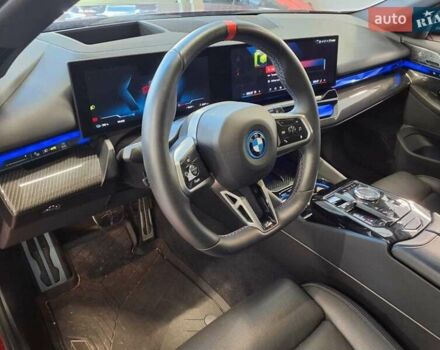 Красный БМВ i5, объемом двигателя 0 л и пробегом 24 тыс. км за 59500 $, фото 14 на Automoto.ua