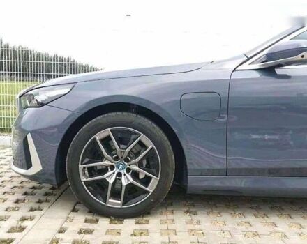 БМВ i5, объемом двигателя 0 л и пробегом 13 тыс. км за 41500 $, фото 3 на Automoto.ua