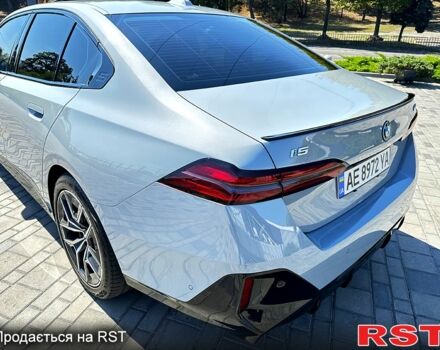 Серый БМВ i5, объемом двигателя 0 л и пробегом 6 тыс. км за 85000 $, фото 6 на Automoto.ua