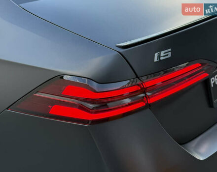 Сірий БМВ i5, об'ємом двигуна 0 л та пробігом 29 тис. км за 65000 $, фото 39 на Automoto.ua