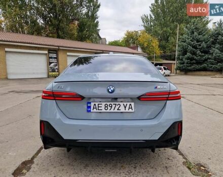 БМВ i5 2023 в Днепре (Днепропетровске) на Automoto.ua Серый БМВ i5, объемом двигателя 0 л и пробегом 9 тыс. км за 81900 $, фото 4 на Automoto.ua