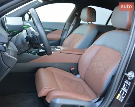 Сірий БМВ i5, об'ємом двигуна 0 л та пробігом 4 тис. км за 86780 $, фото 3 на Automoto.ua