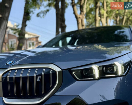 Серый БМВ i5, объемом двигателя 0 л и пробегом 15 тыс. км за 59500 $, фото 4 на Automoto.ua