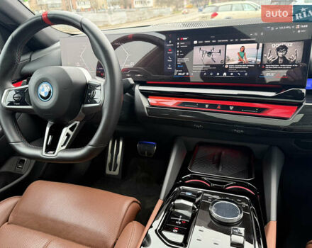 Сірий БМВ i5, об'ємом двигуна 0 л та пробігом 25 тис. км за 65900 $, фото 29 на Automoto.ua