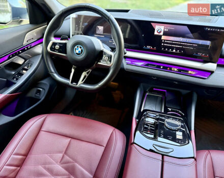 Серый БМВ i5, объемом двигателя 0 л и пробегом 15 тыс. км за 59500 $, фото 19 на Automoto.ua