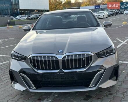 Сірий БМВ i5, об'ємом двигуна 0 л та пробігом 16 тис. км за 48500 $, фото 2 на Automoto.ua