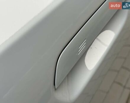 Сірий БМВ i5, об'ємом двигуна 0 л та пробігом 18 тис. км за 59500 $, фото 5 на Automoto.ua