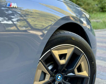 Серый БМВ i5, объемом двигателя 0 л и пробегом 15 тыс. км за 59500 $, фото 12 на Automoto.ua