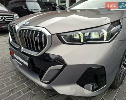 Серый БМВ i5, объемом двигателя 0 л и пробегом 5 тыс. км за 54900 $, фото 32 на Automoto.ua