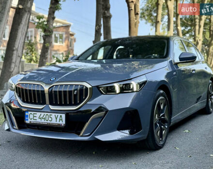 Серый БМВ i5, объемом двигателя 0 л и пробегом 15 тыс. км за 59500 $, фото 2 на Automoto.ua