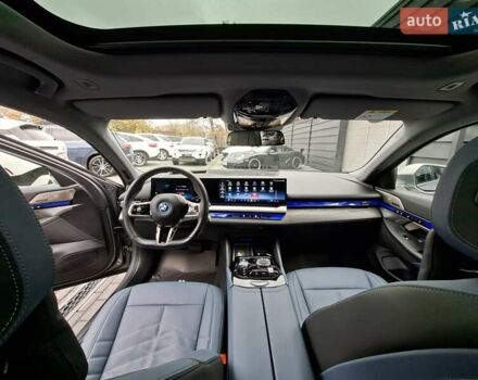 Серый БМВ i5, объемом двигателя 0 л и пробегом 5 тыс. км за 54900 $, фото 28 на Automoto.ua