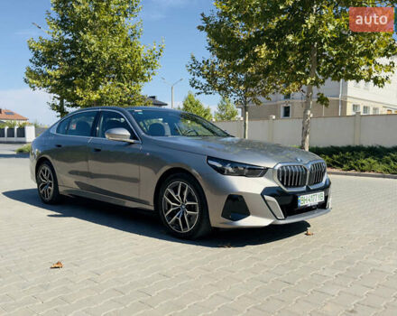 Серый БМВ i5, объемом двигателя 0 л и пробегом 5 тыс. км за 59000 $, фото 6 на Automoto.ua