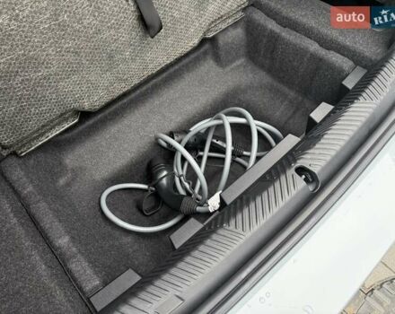 Сірий БМВ i5, об'ємом двигуна 0 л та пробігом 18 тис. км за 59500 $, фото 24 на Automoto.ua