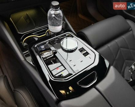Сірий БМВ i5, об'ємом двигуна 0 л та пробігом 22 тис. км за 64000 $, фото 13 на Automoto.ua