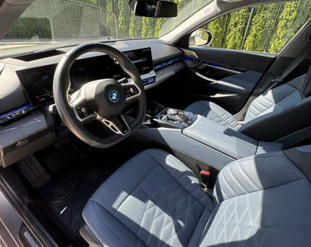 Серый БМВ i5, объемом двигателя 0 л и пробегом 5 тыс. км за 59000 $, фото 12 на Automoto.ua