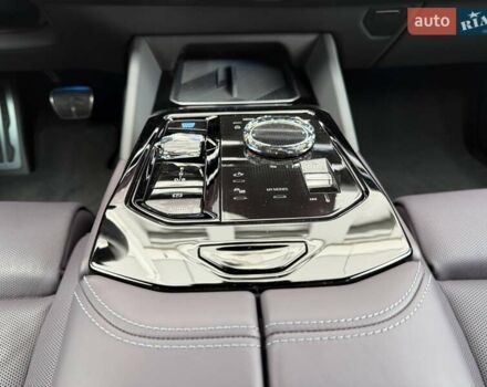Серый БМВ i5, объемом двигателя 0 л и пробегом 5 тыс. км за 98929 $, фото 19 на Automoto.ua