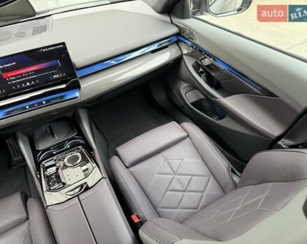 Серый БМВ i5, объемом двигателя 0 л и пробегом 5 тыс. км за 98929 $, фото 17 на Automoto.ua