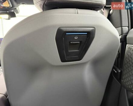 Серый БМВ i5, объемом двигателя 0 л и пробегом 5 тыс. км за 98929 $, фото 14 на Automoto.ua