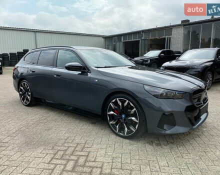 Сірий БМВ i5, об'ємом двигуна 0 л та пробігом 11 тис. км за 79473 $, фото 1 на Automoto.ua