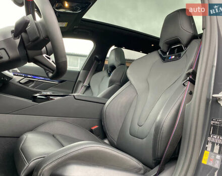 Сірий БМВ i5, об'ємом двигуна 0 л та пробігом 11 тис. км за 79473 $, фото 4 на Automoto.ua