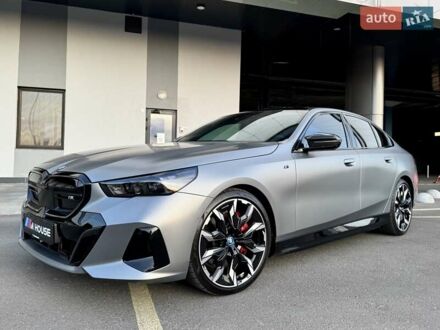 БМВ i5 2023 у Києві на Automoto.ua Сірий БМВ i5, об'ємом двигуна 0 л та пробігом 18 тис. км за 89900 $, фото 1 на Automoto.ua