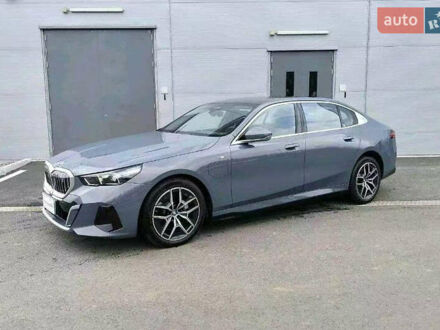 Серый БМВ i5, объемом двигателя 0 л и пробегом 11 тыс. км за 40500 $, фото 1 на Automoto.ua