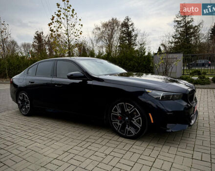 Синий БМВ i5, объемом двигателя 0 л и пробегом 4 тыс. км за 56500 $, фото 2 на Automoto.ua