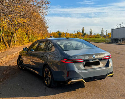 БМВ i5 2024 в Кривом Роге на Automoto.ua Синий БМВ i5, объемом двигателя 0 л и пробегом 15 тыс. км за 48000 $, фото 4 на Automoto.ua