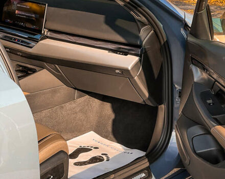 БМВ i5 2024 в Кривом Роге на Automoto.ua Синий БМВ i5, объемом двигателя 0 л и пробегом 15 тыс. км за 48000 $, фото 9 на Automoto.ua