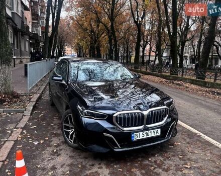 Синій БМВ i5, об'ємом двигуна 0 л та пробігом 4 тис. км за 48999 $, фото 2 на Automoto.ua