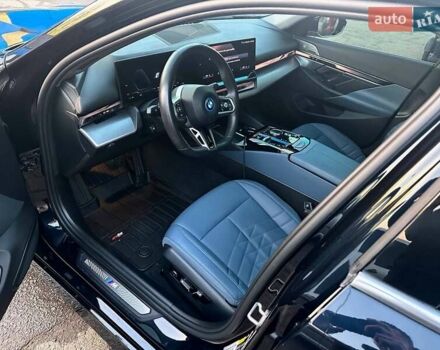 Синій БМВ i5, об'ємом двигуна 0 л та пробігом 4 тис. км за 48999 $, фото 18 на Automoto.ua